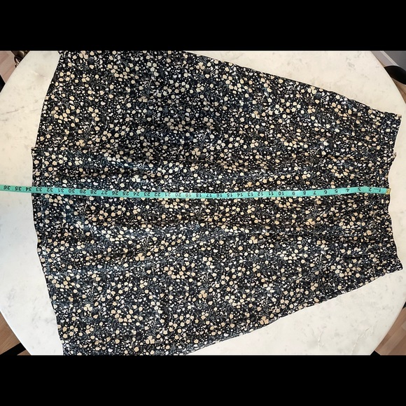 J. Crew pull-on skirt in garden floral - Picture 2 of 8